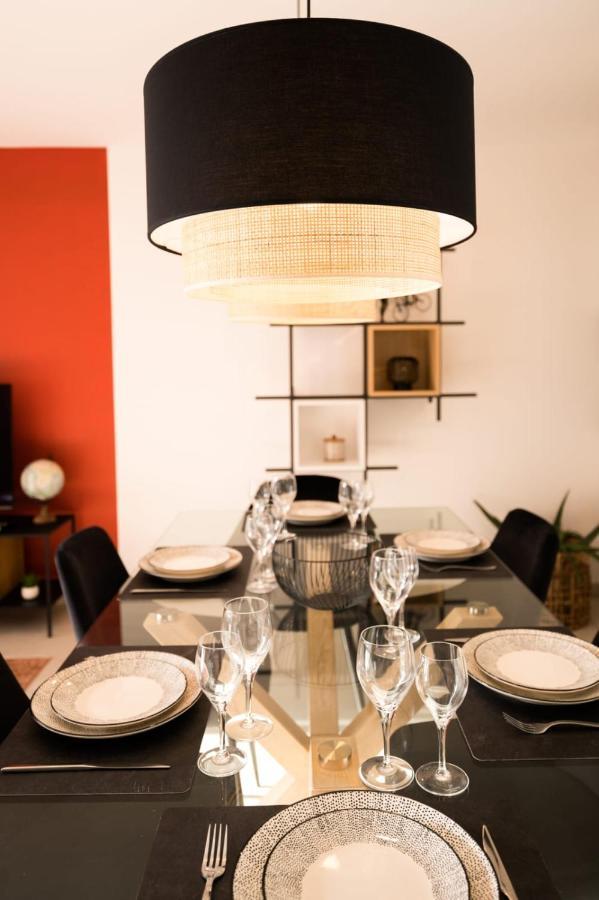 Le Reposoir - New 2 Bedroom Apartment With Terrace & Garage آنسي المظهر الخارجي الصورة